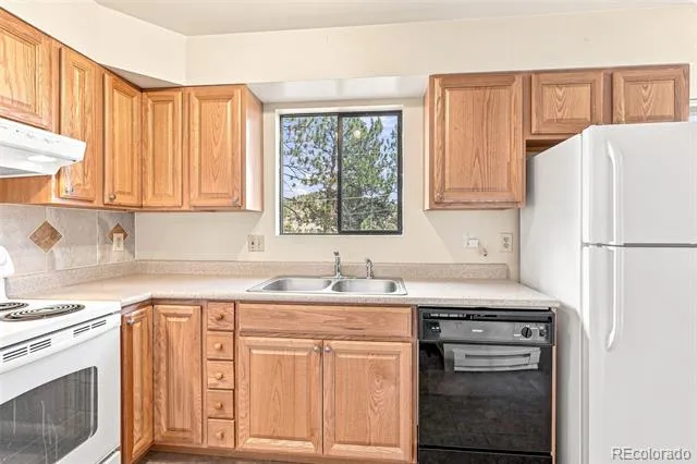 26222 S End Road Kittredge, CO 80457
