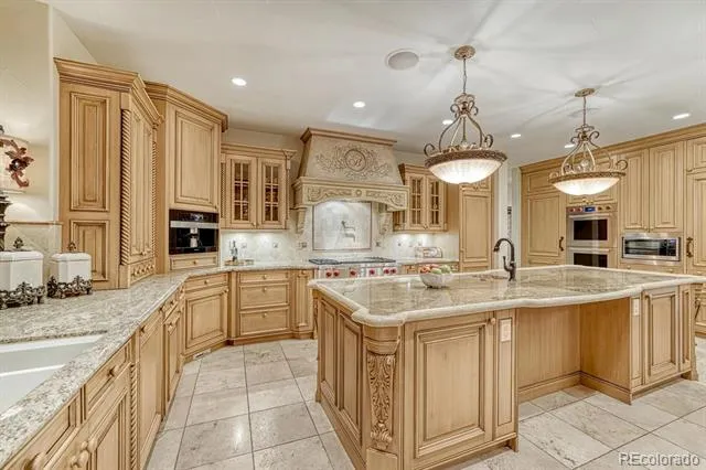 5684 Amber Ridge Drive Castle Pines, CO 80108