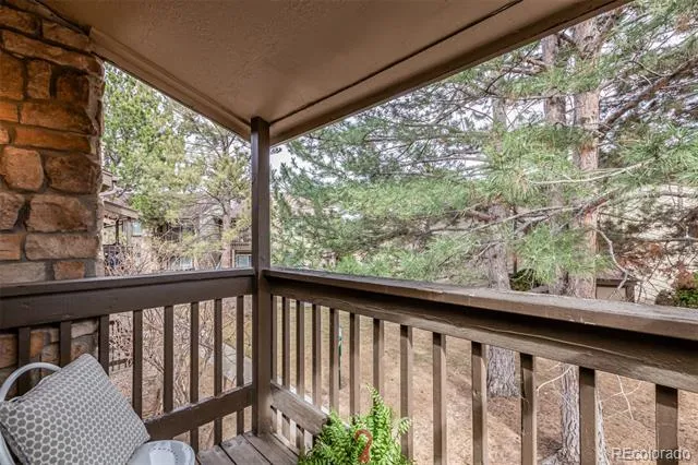 1863 S Pitkin Circle #B Aurora, CO 80017