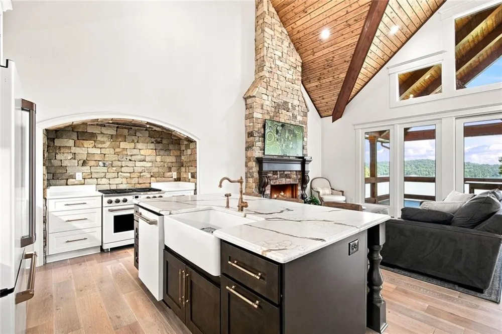 7556 Island Mill Road SE Acworth, GA 30102