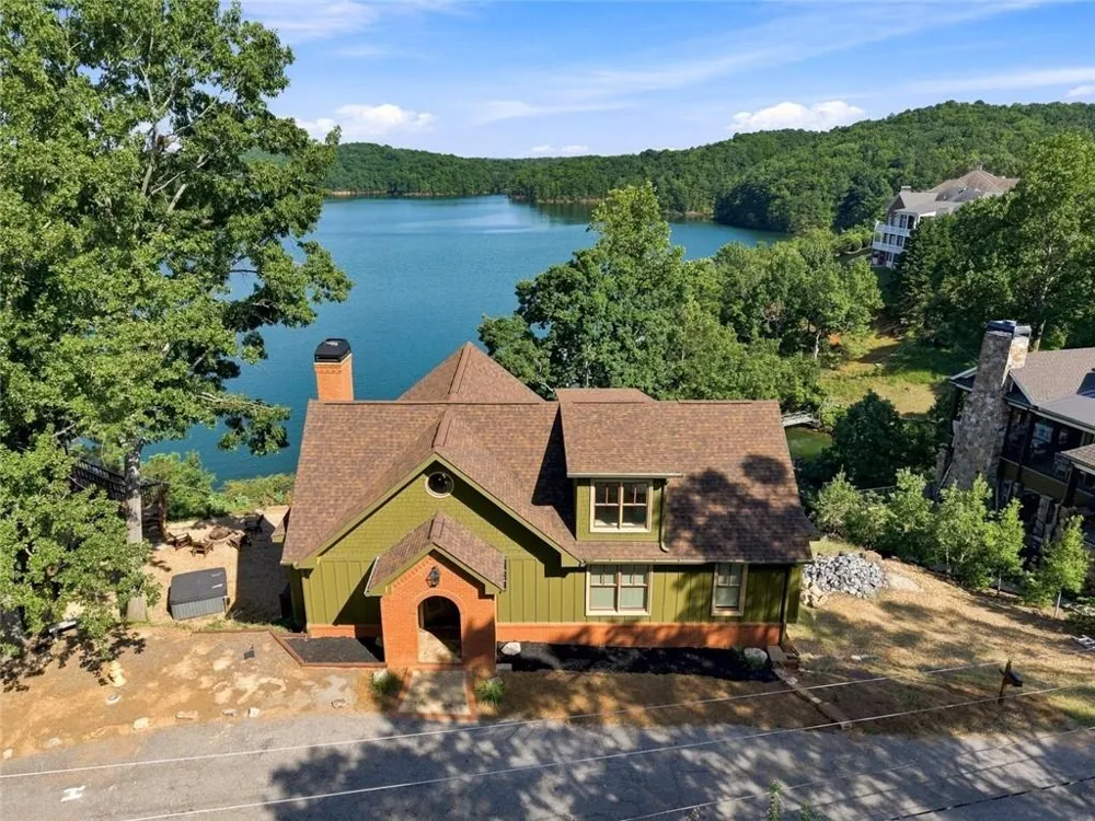 7556 Island Mill Road SE Acworth, GA 30102