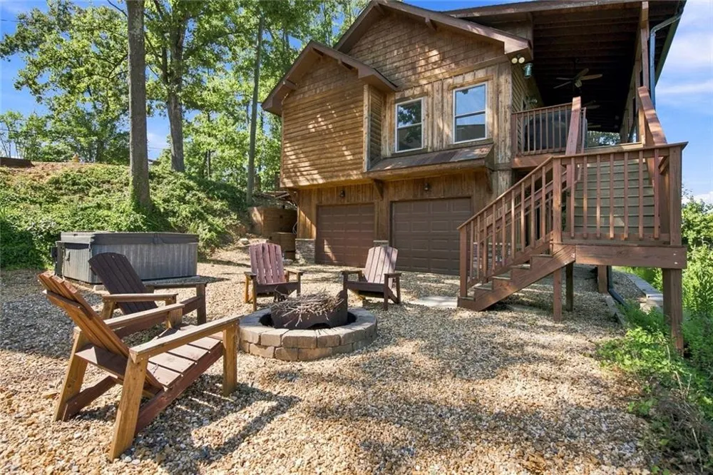 7556 Island Mill Road SE Acworth, GA 30102