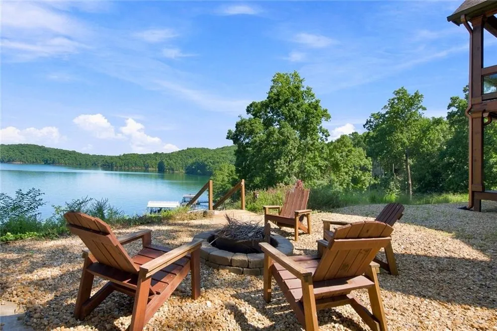 7556 Island Mill Road SE Acworth, GA 30102