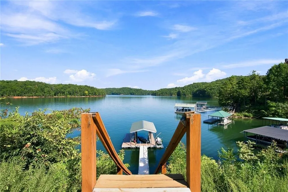 7556 Island Mill Road SE Acworth, GA 30102