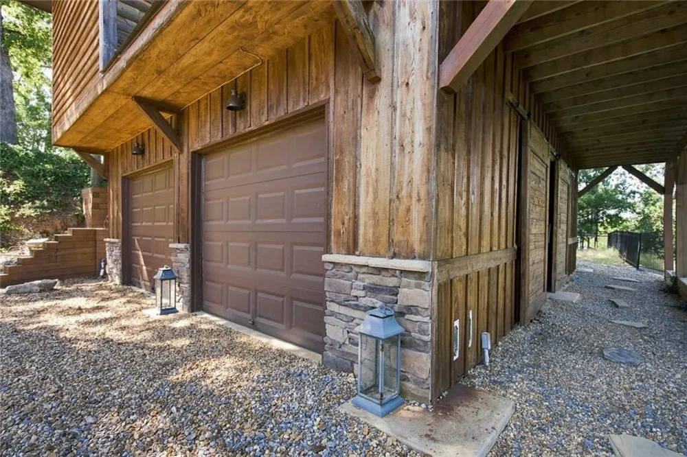 7556 Island Mill Road SE Acworth, GA 30102