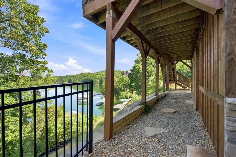 7556 Island Mill Road SE Acworth, GA 30102