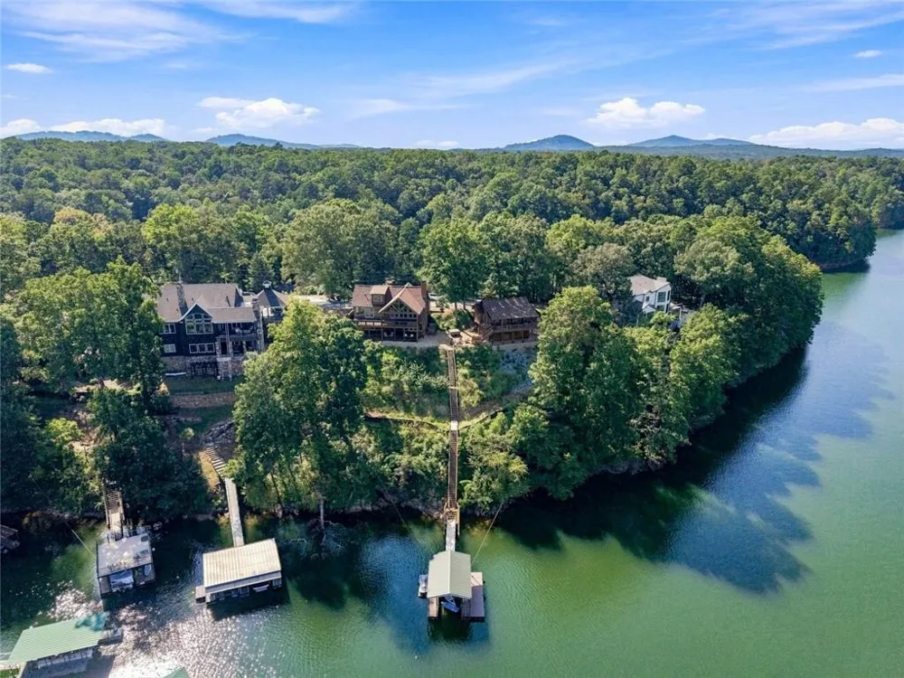 7556 Island Mill Road SE Acworth, GA 30102