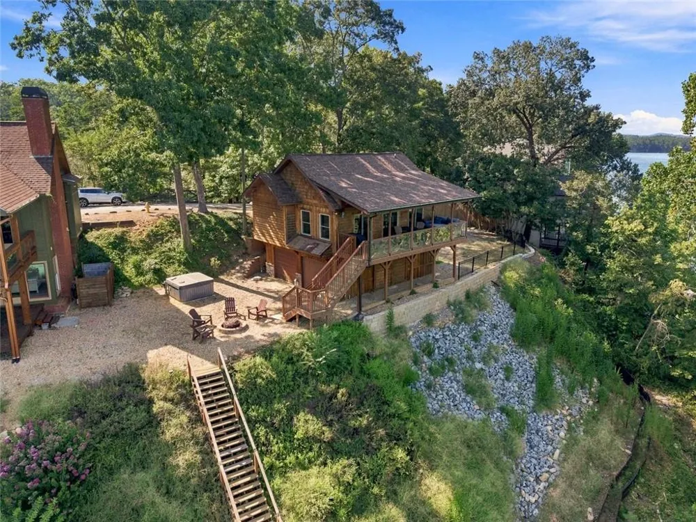 7556 Island Mill Road SE Acworth, GA 30102