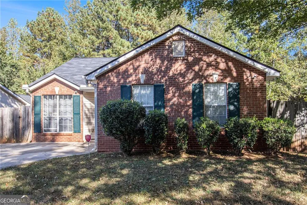 3383 Homeward Trail Ellenwood, GA 30294