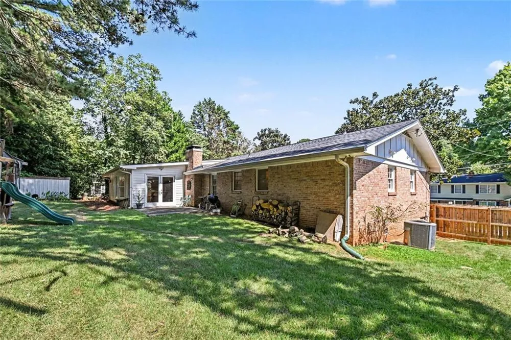 2730 Millwood Court Decatur, GA 30033