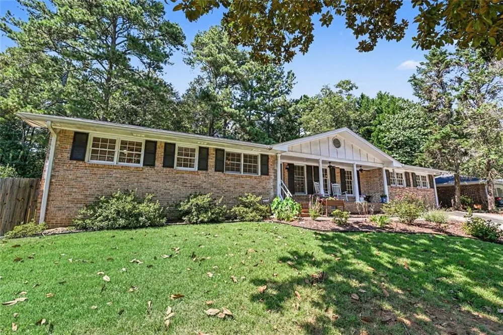 2730 Millwood Court Decatur, GA 30033