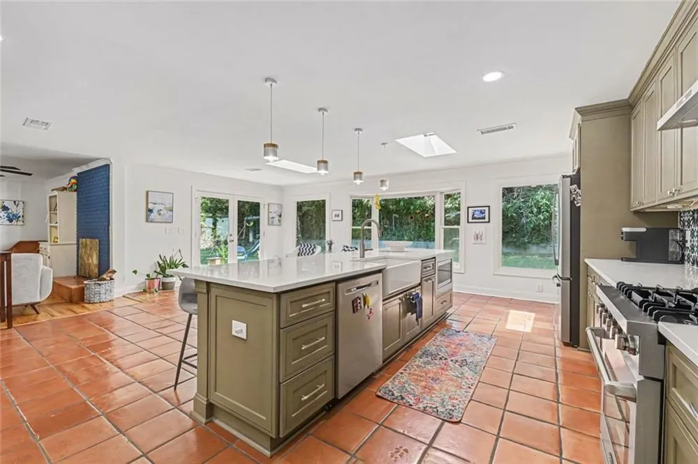 2730 Millwood Court Decatur, GA 30033