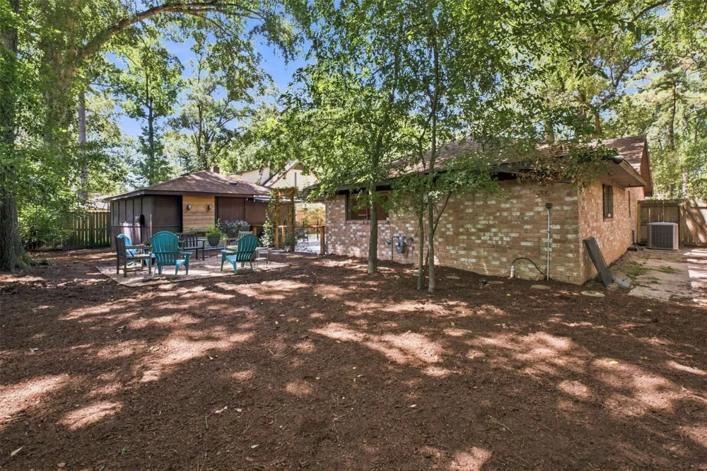 2218 Silver Falls Drive Kingwood, TX 77339