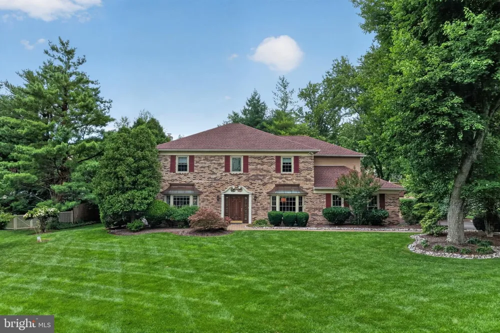 721 BUCKLEY ROAD Blue Bell, PA 19422