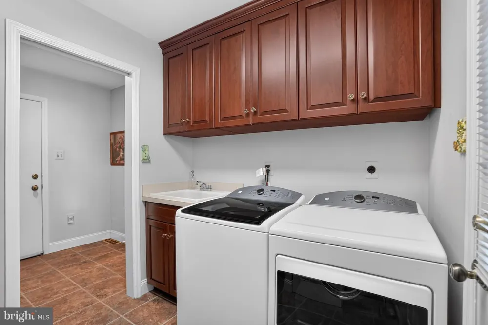 721 BUCKLEY ROAD Blue Bell, PA 19422