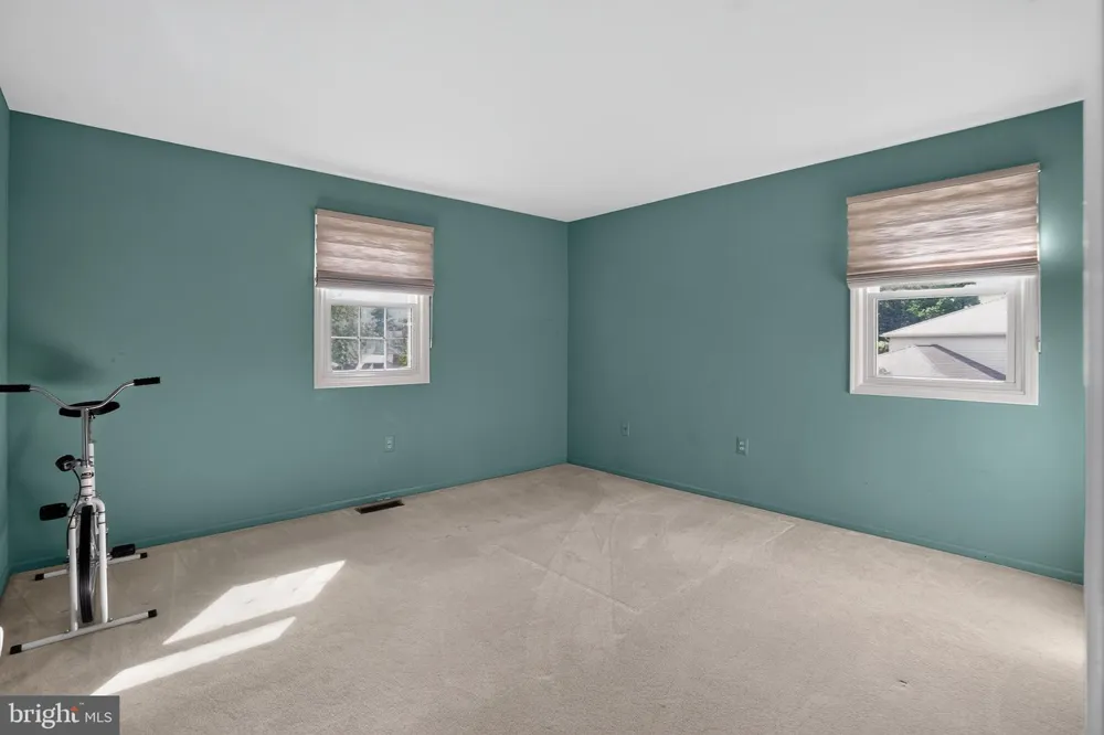 721 BUCKLEY ROAD Blue Bell, PA 19422