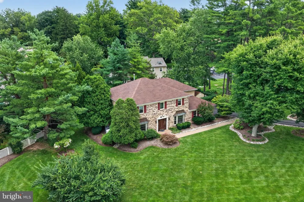 721 BUCKLEY ROAD Blue Bell, PA 19422