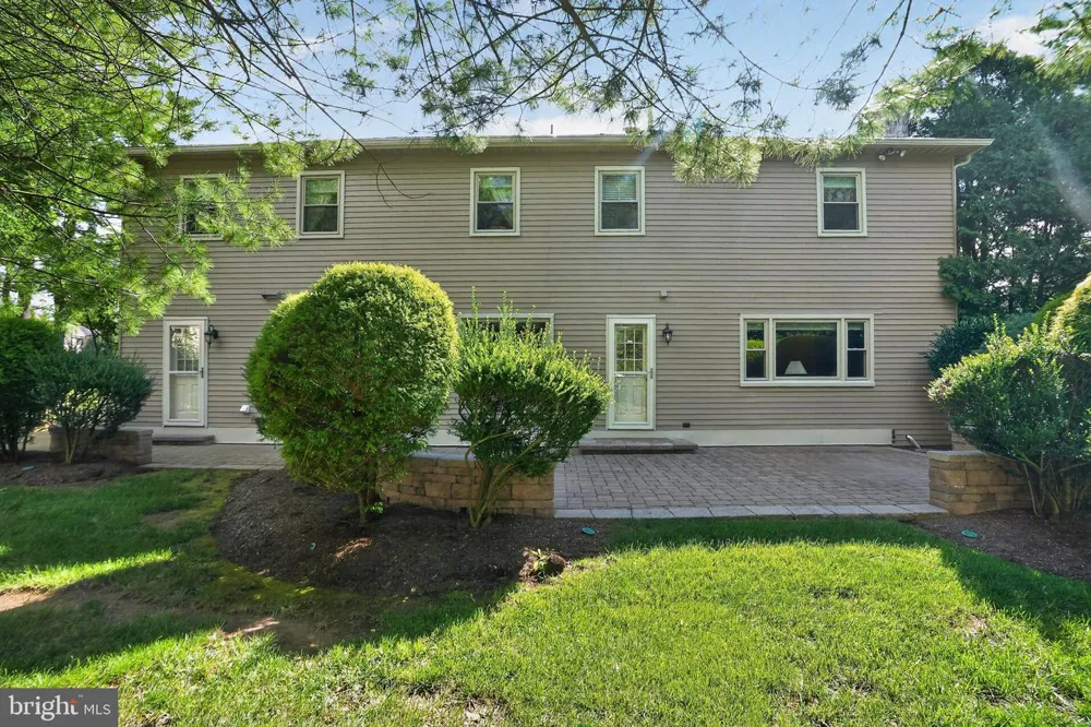 721 BUCKLEY ROAD Blue Bell, PA 19422