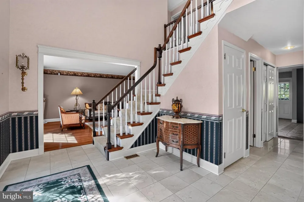 721 BUCKLEY ROAD Blue Bell, PA 19422