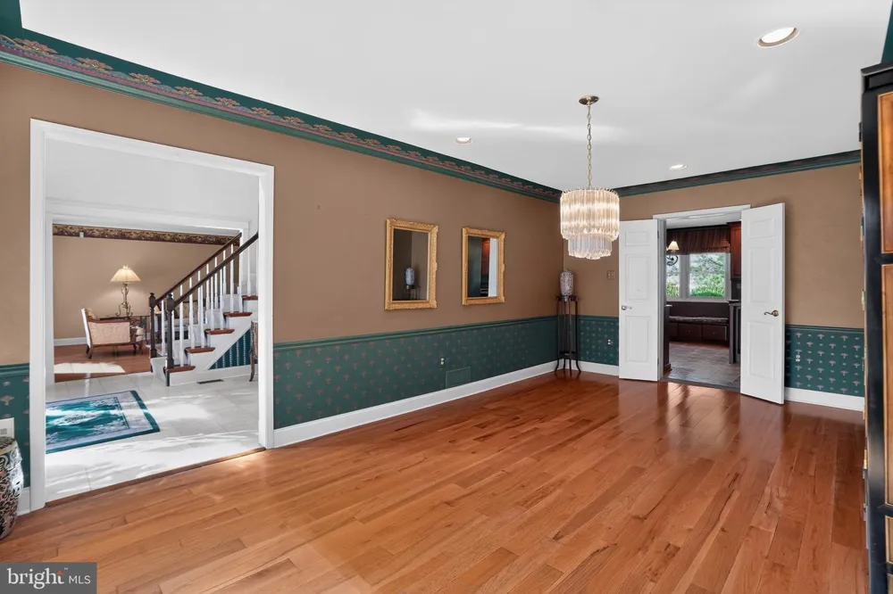 721 BUCKLEY ROAD Blue Bell, PA 19422
