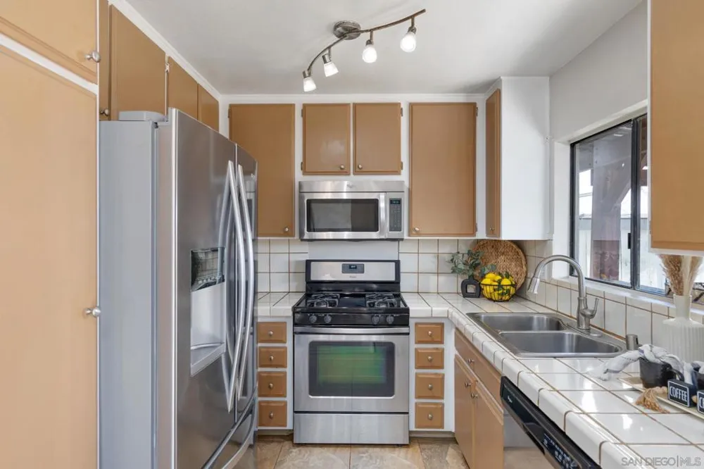 627 13th St #23 San Diego, CA 92154