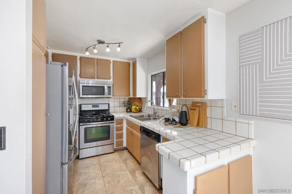 627 13th St #23 San Diego, CA 92154