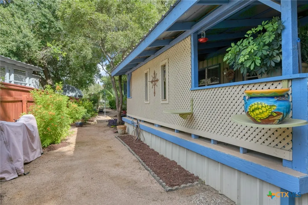 331 River Bend Drive New Braunfels, TX 78130