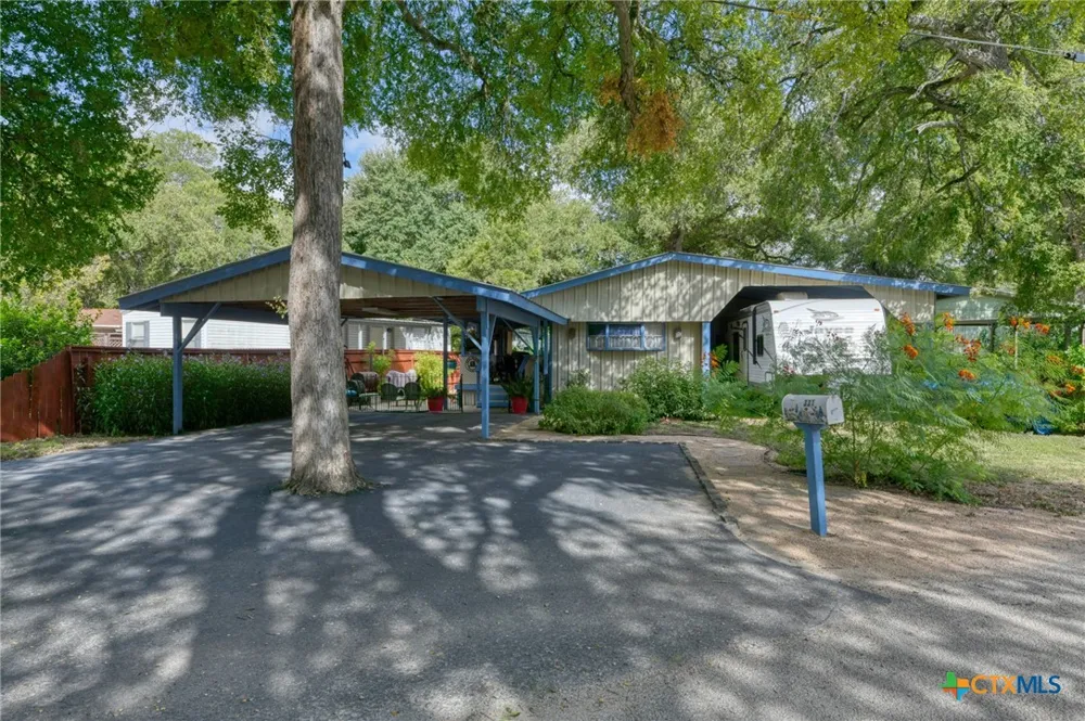 331 River Bend Drive New Braunfels, TX 78130