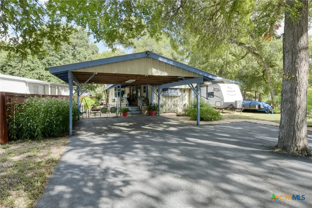 331 River Bend Drive New Braunfels, TX 78130