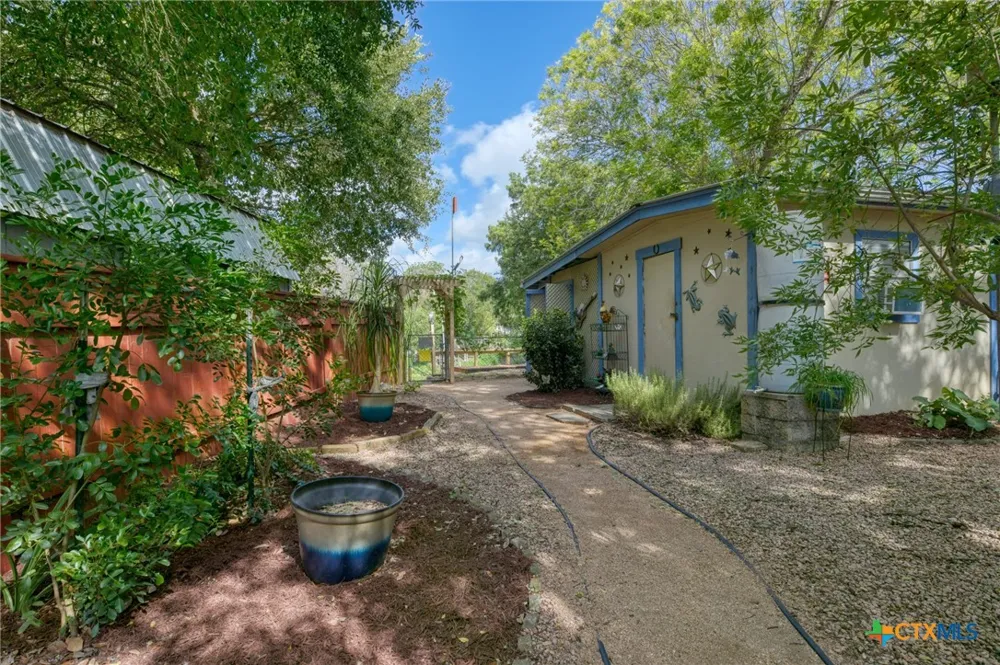 331 River Bend Drive New Braunfels, TX 78130