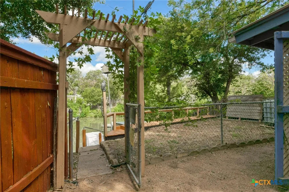 331 River Bend Drive New Braunfels, TX 78130