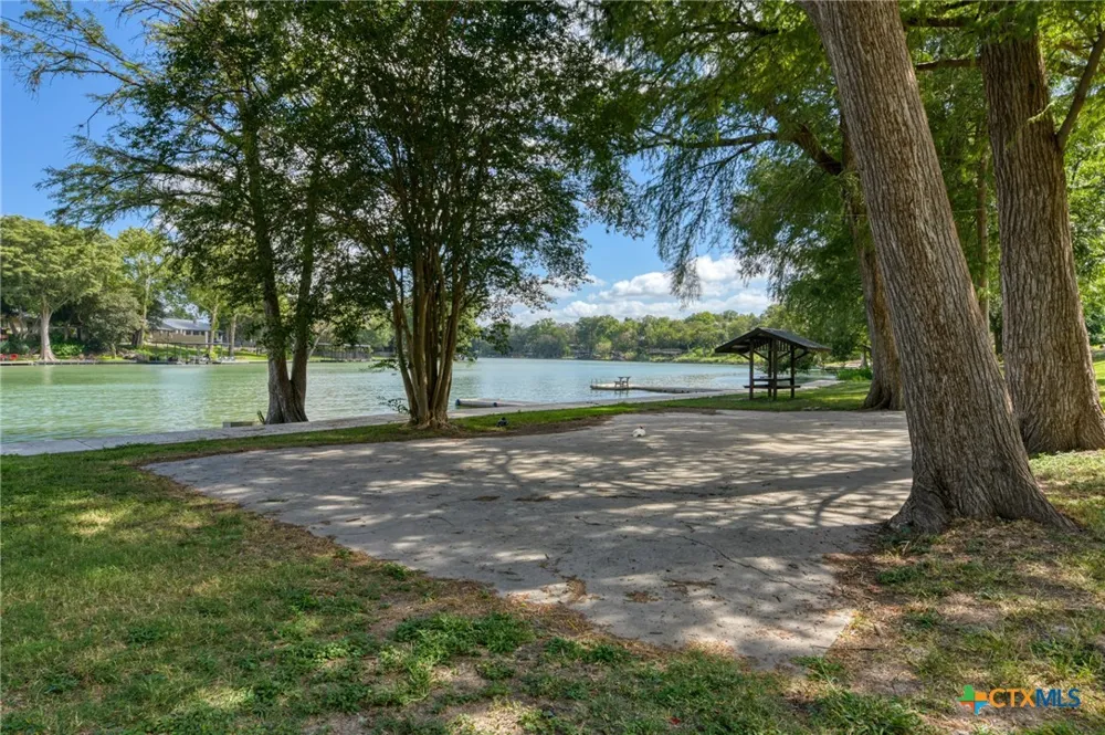 331 River Bend Drive New Braunfels, TX 78130