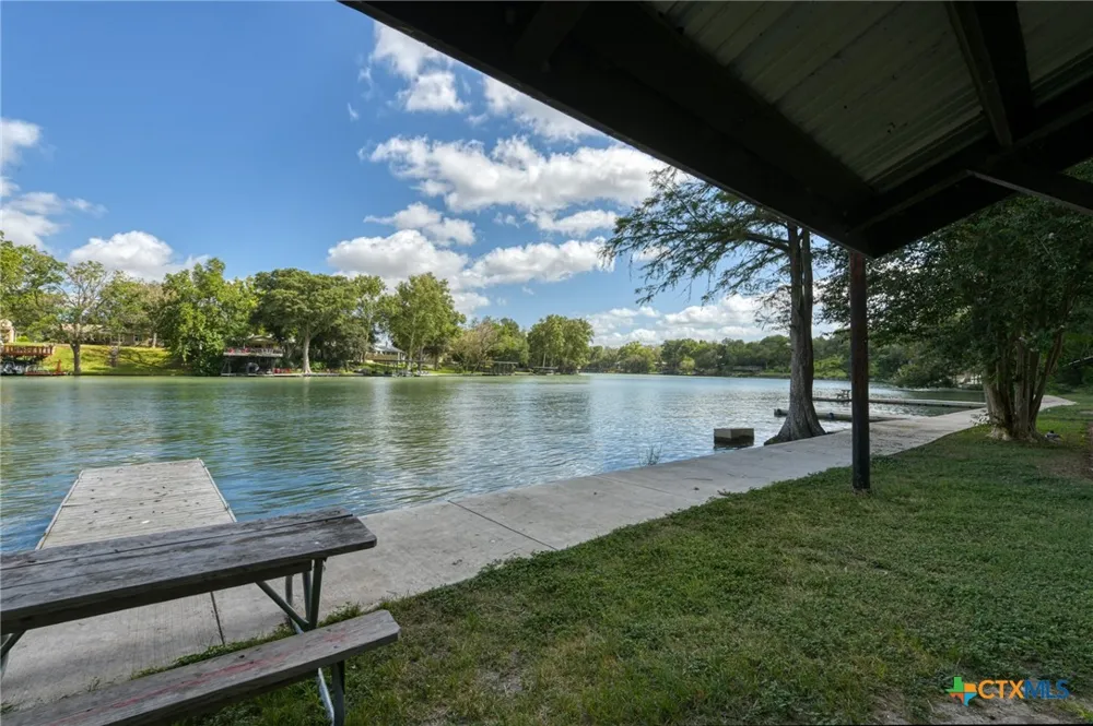331 River Bend Drive New Braunfels, TX 78130