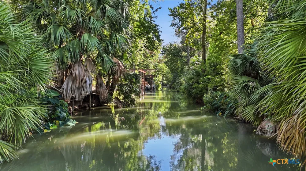 331 River Bend Drive New Braunfels, TX 78130