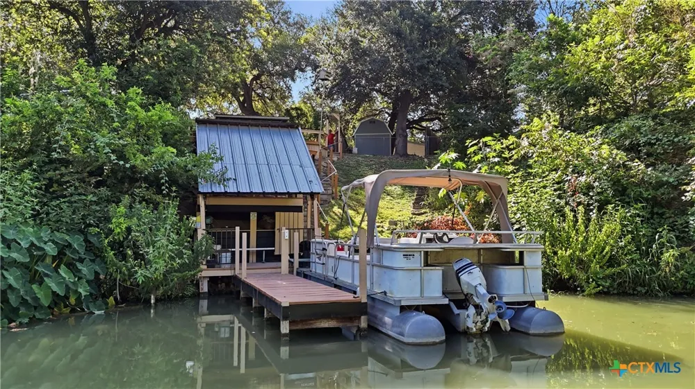 331 River Bend Drive New Braunfels, TX 78130