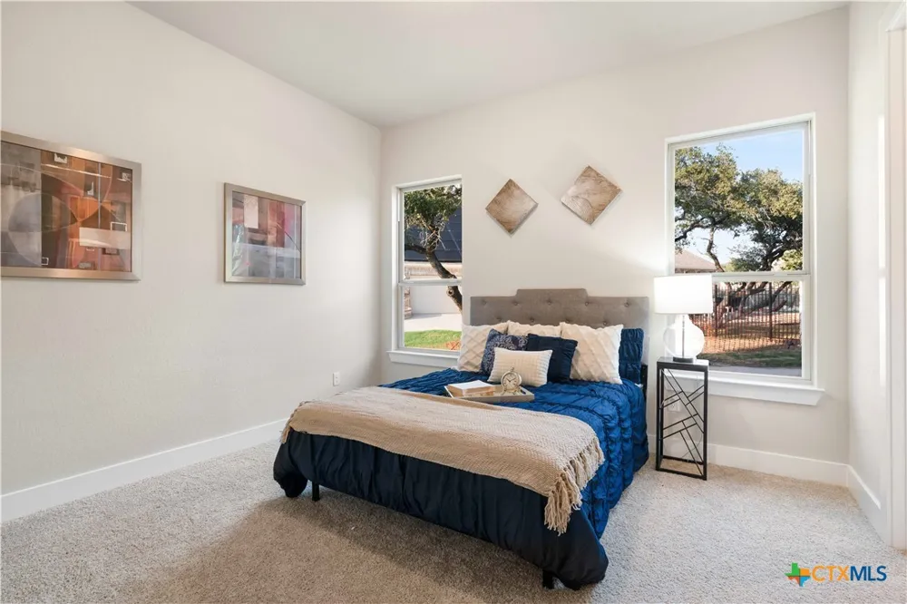 797 Lilly Bluff Castroville, TX 78009