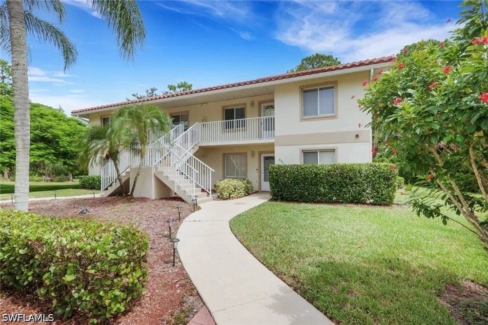 Luisa Court #4 Naples, FL 34104