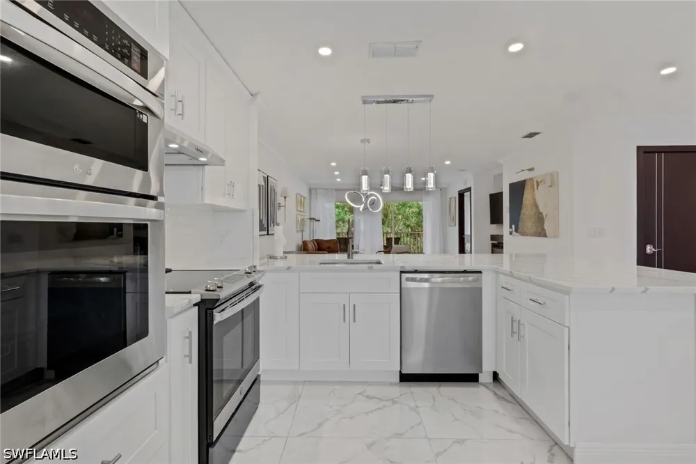 Luisa Court #4 Naples, FL 34104