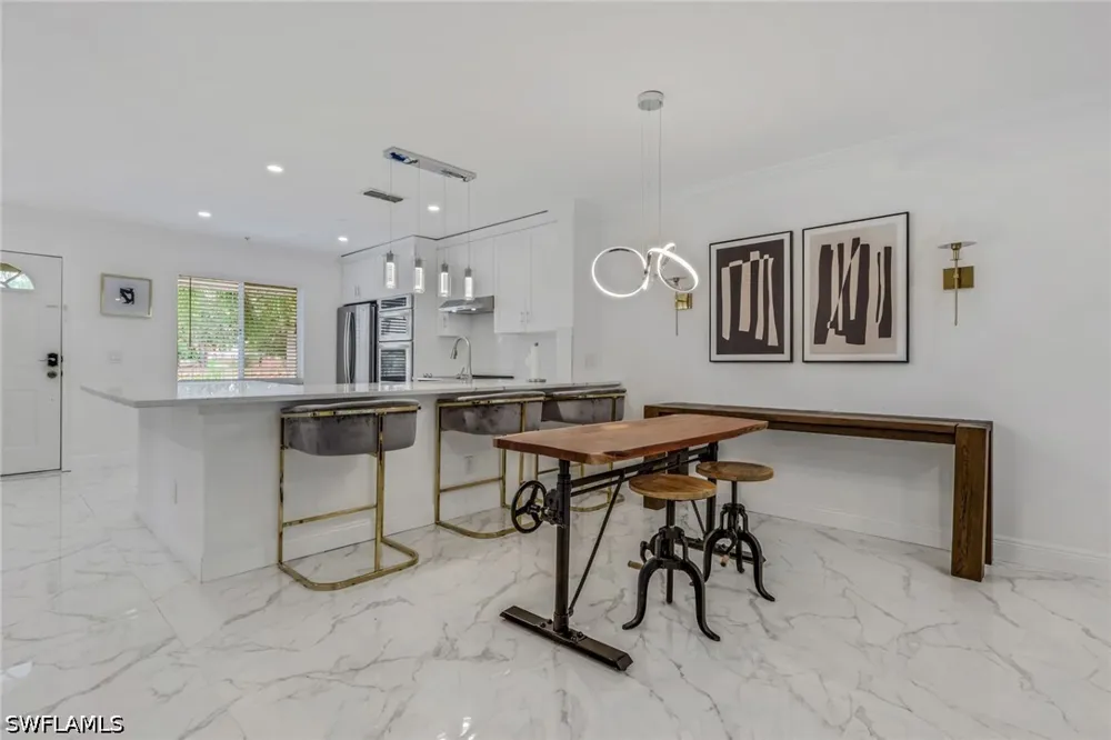 Luisa Court #4 Naples, FL 34104