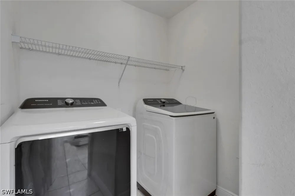 Luisa Court #4 Naples, FL 34104