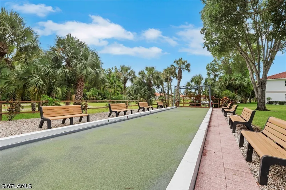 Luisa Court #4 Naples, FL 34104