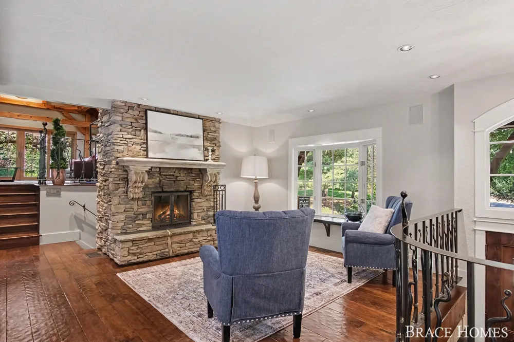 5501 Canyon River Drive NE Ada, MI 49301