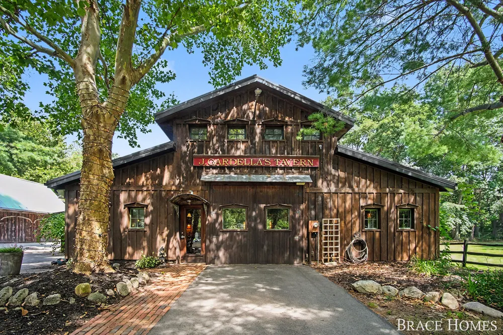 5501 Canyon River Drive NE Ada, MI 49301
