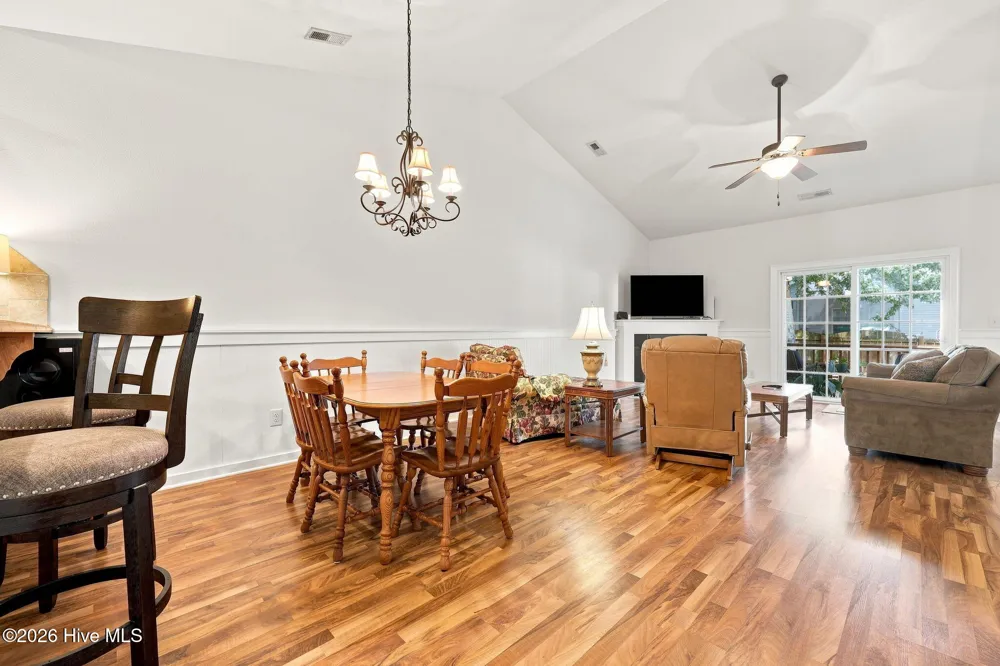 2205 Dovedale Drive #B Greenville, NC 27834