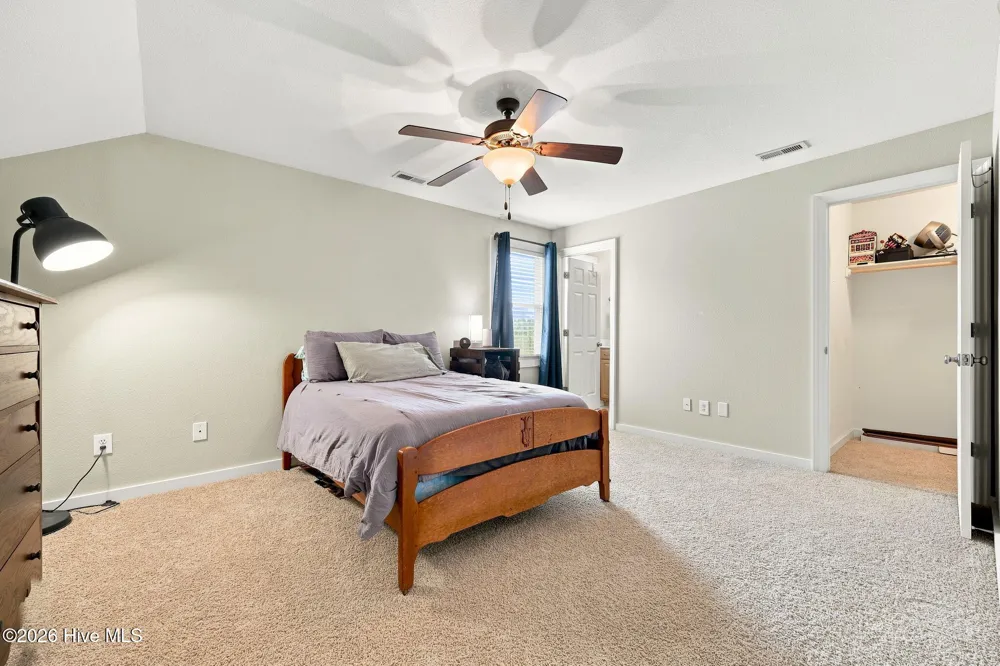 2205 Dovedale Drive #B Greenville, NC 27834