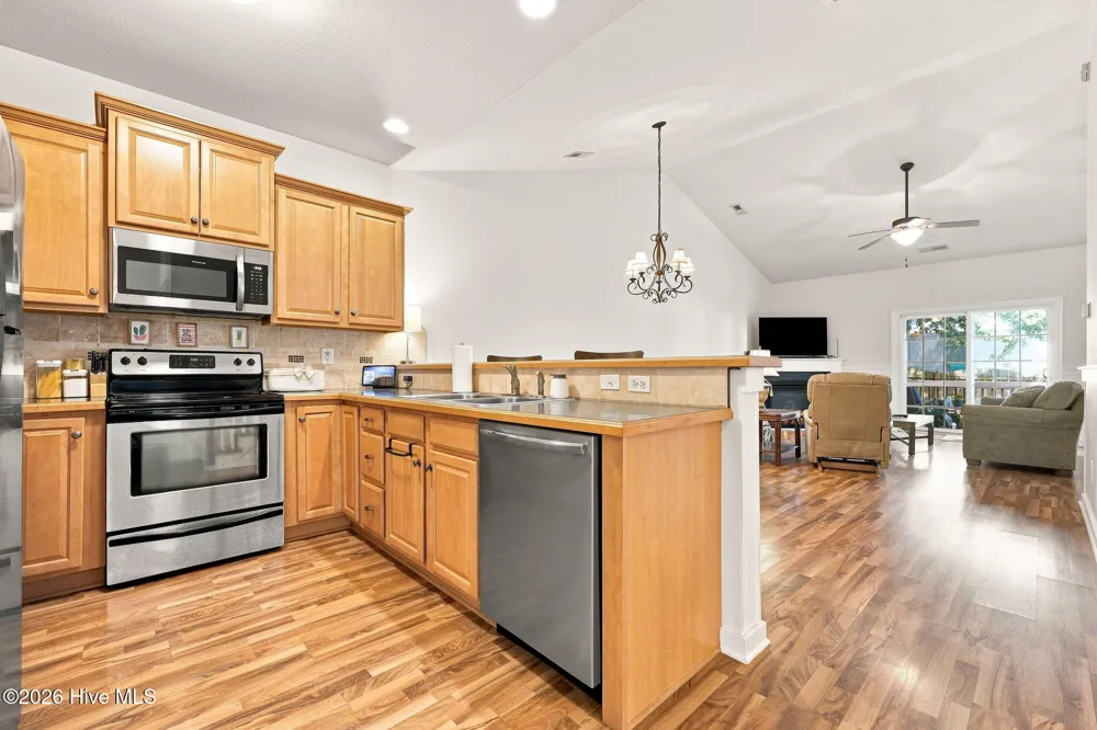 2205 Dovedale Drive #B Greenville, NC 27834