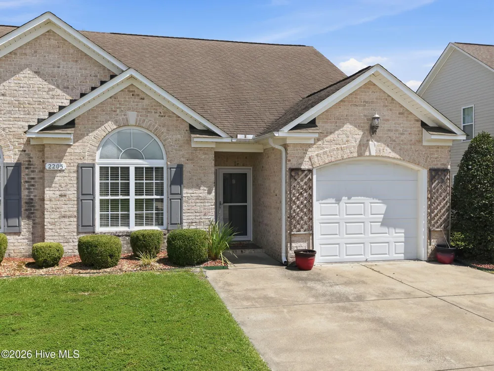 2205 Dovedale Drive #B Greenville, NC 27834