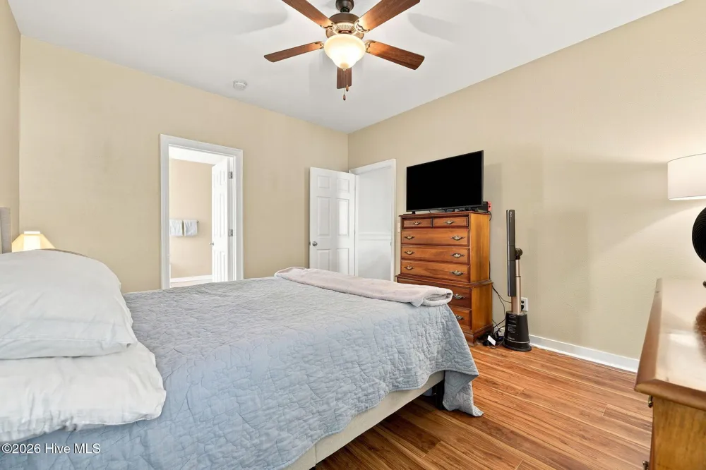 2205 Dovedale Drive #B Greenville, NC 27834