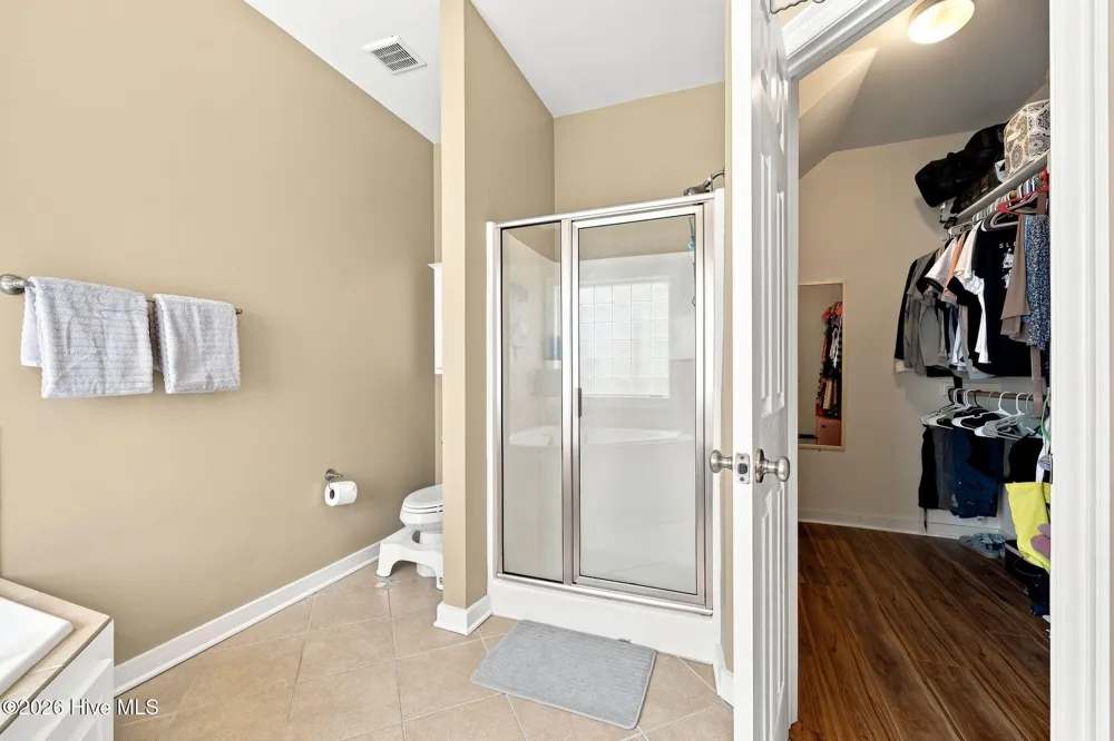 2205 Dovedale Drive #B Greenville, NC 27834