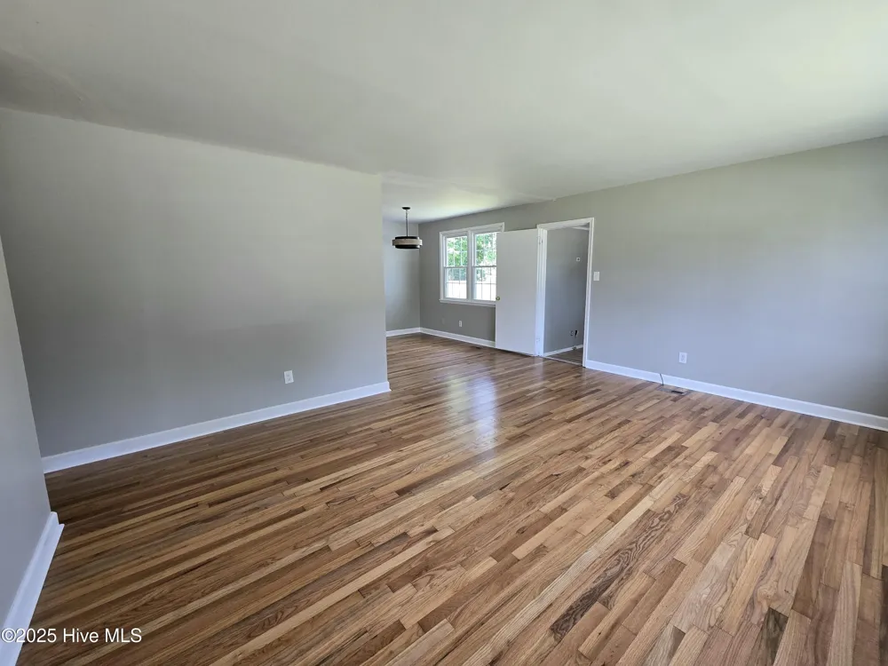 801 Barn Street Jacksonville, NC 28540